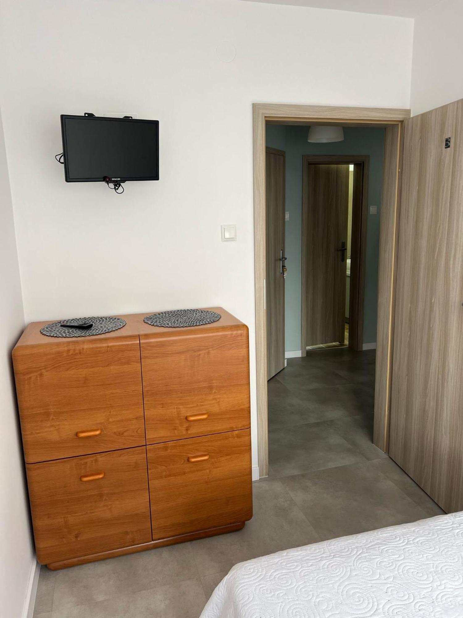 Podlaski Bon Turystyczny Emka Noclegi Apartamenty Augustow Exterior photo